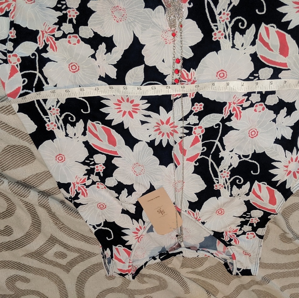 Dress - Picture 3 of 5
